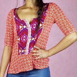 ANTHROPOLOGIE AKEMI KIN Ikat Split Neck Top Orange / Red Aztec Embroidered Boho